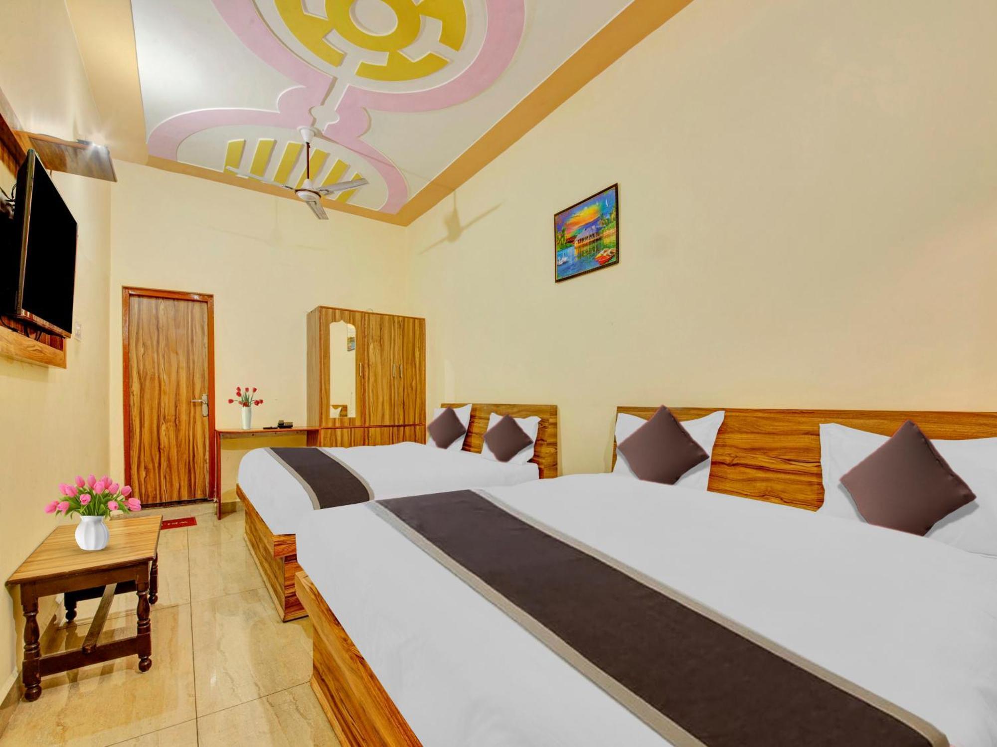 Hotel Kailasha Uttarkāshi Buitenkant foto