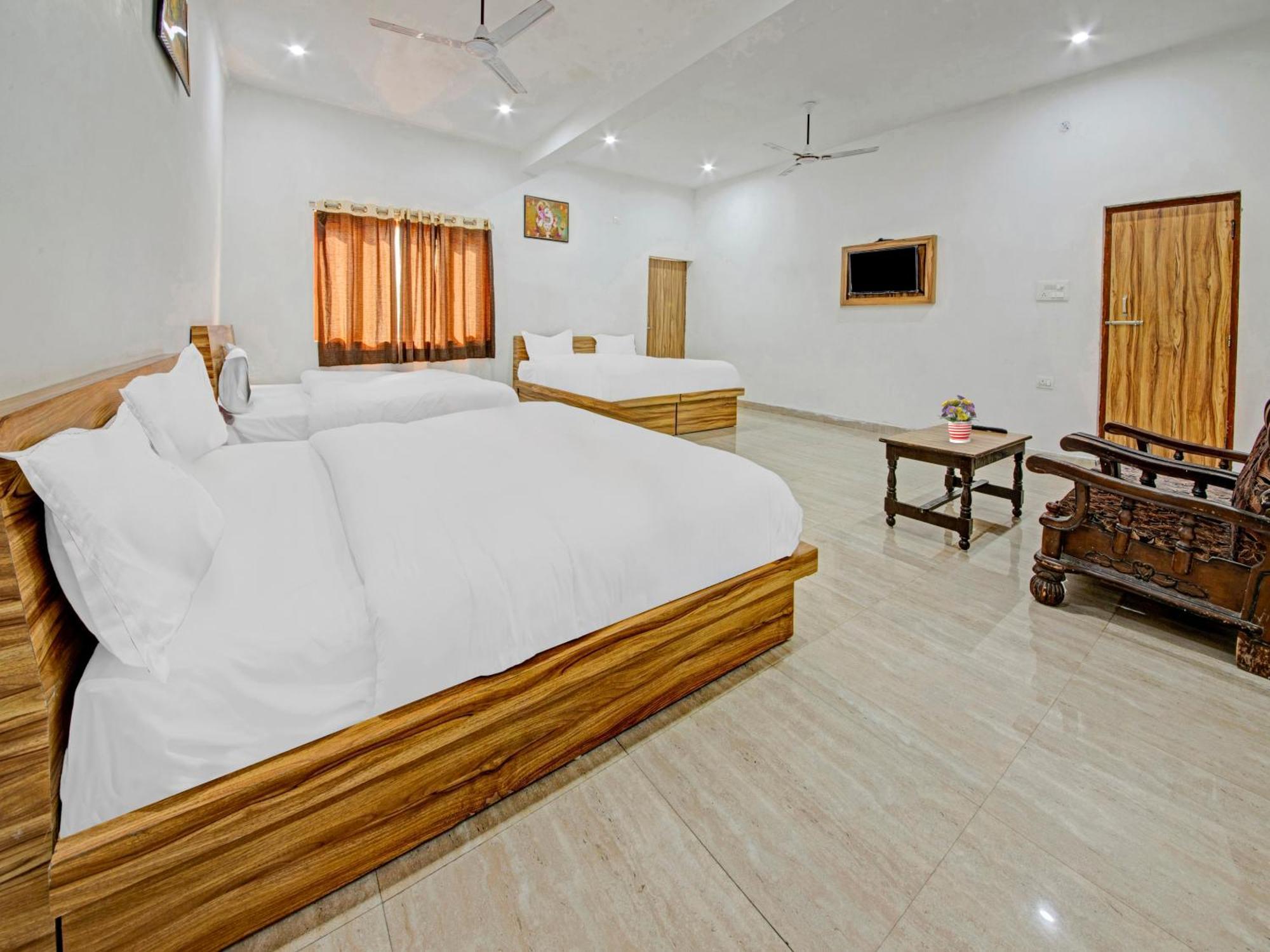 Hotel Kailasha Uttarkāshi Buitenkant foto