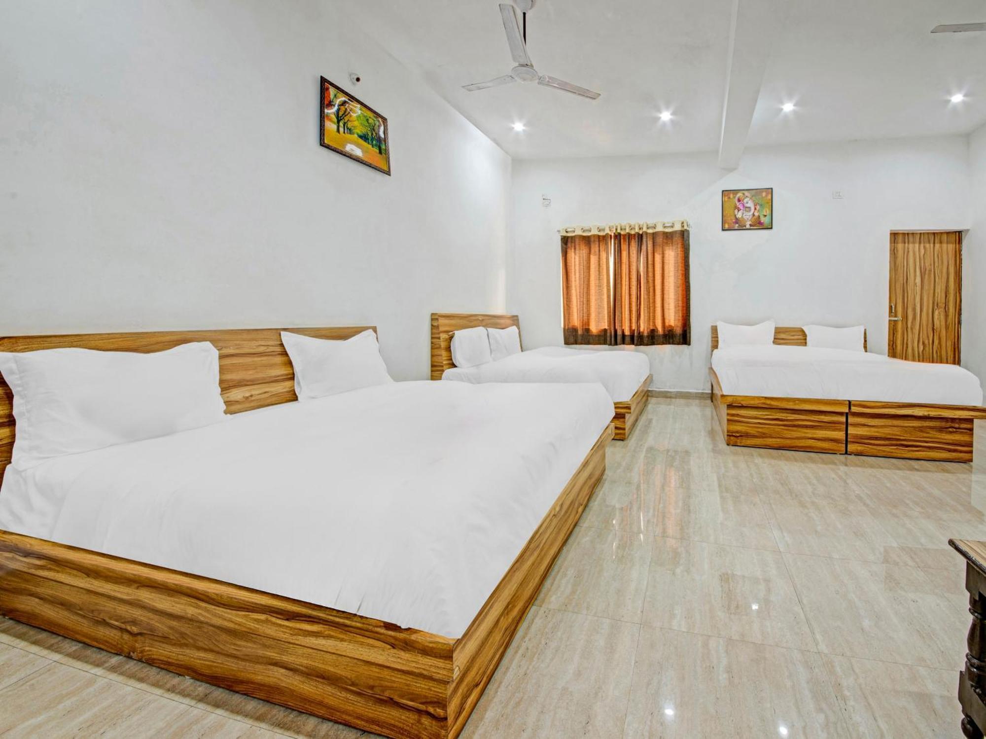 Hotel Kailasha Uttarkāshi Buitenkant foto