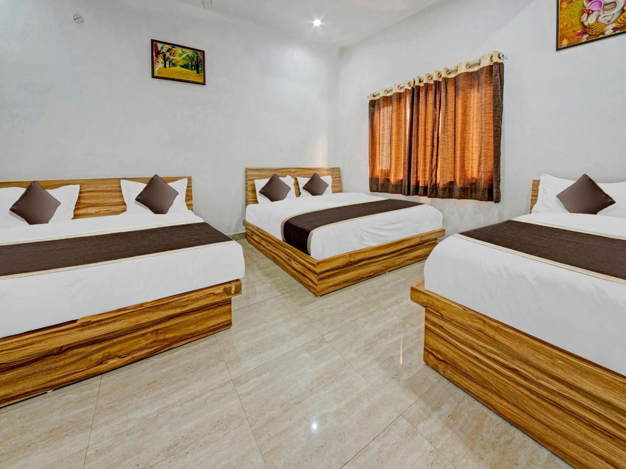 Hotel Kailasha Uttarkāshi Buitenkant foto