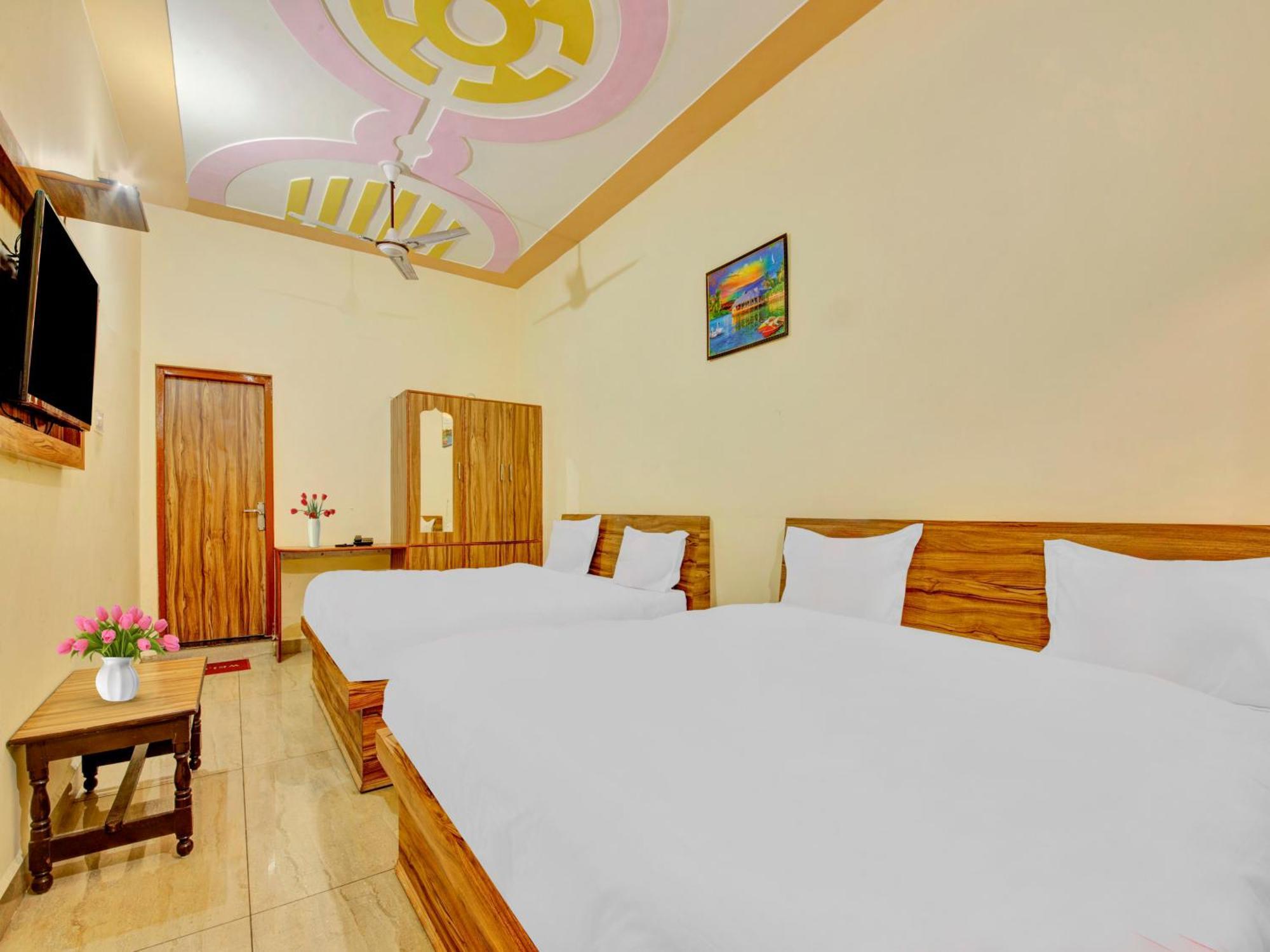 Hotel Kailasha Uttarkāshi Buitenkant foto