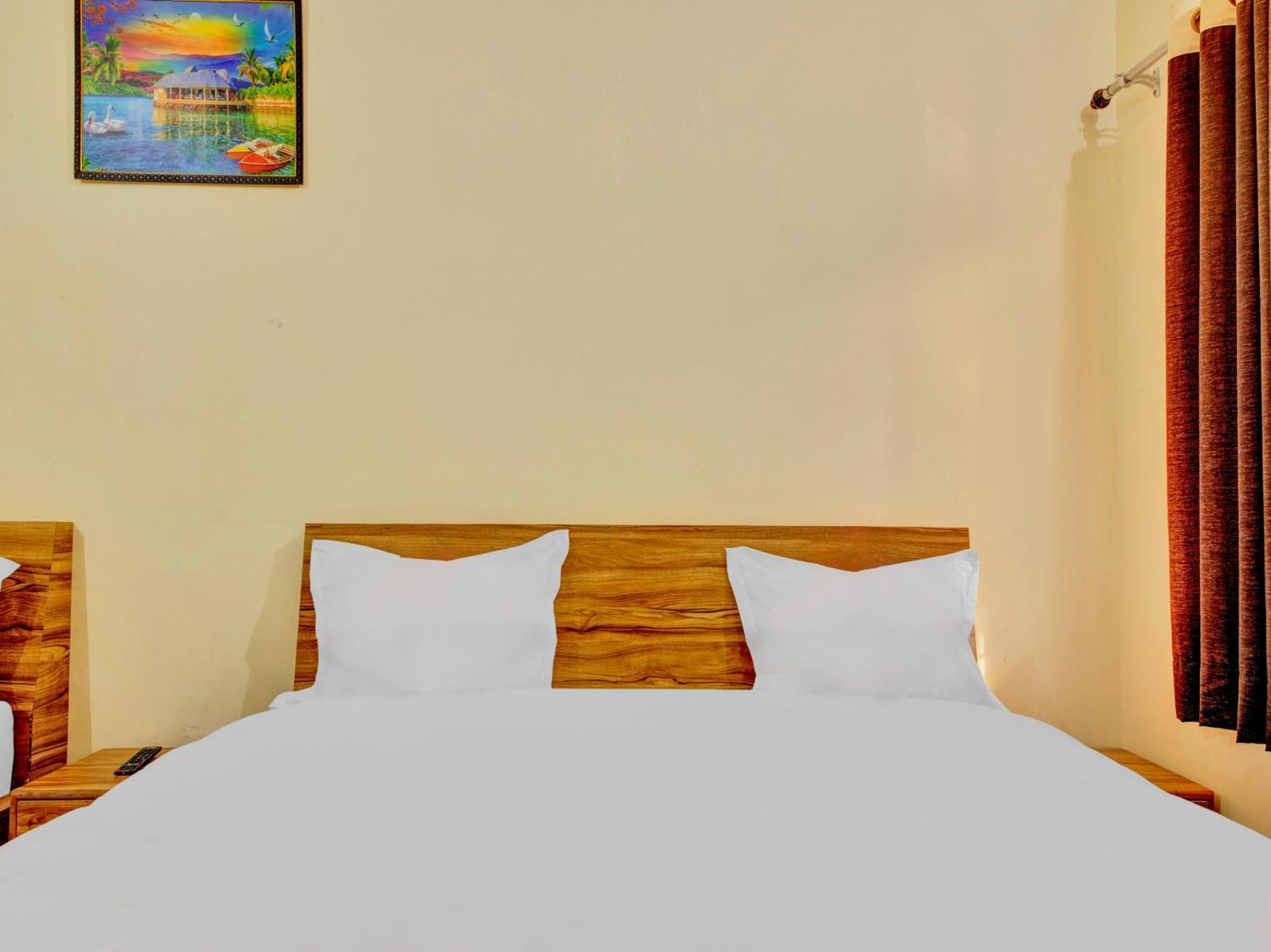 Hotel Kailasha Uttarkāshi Buitenkant foto