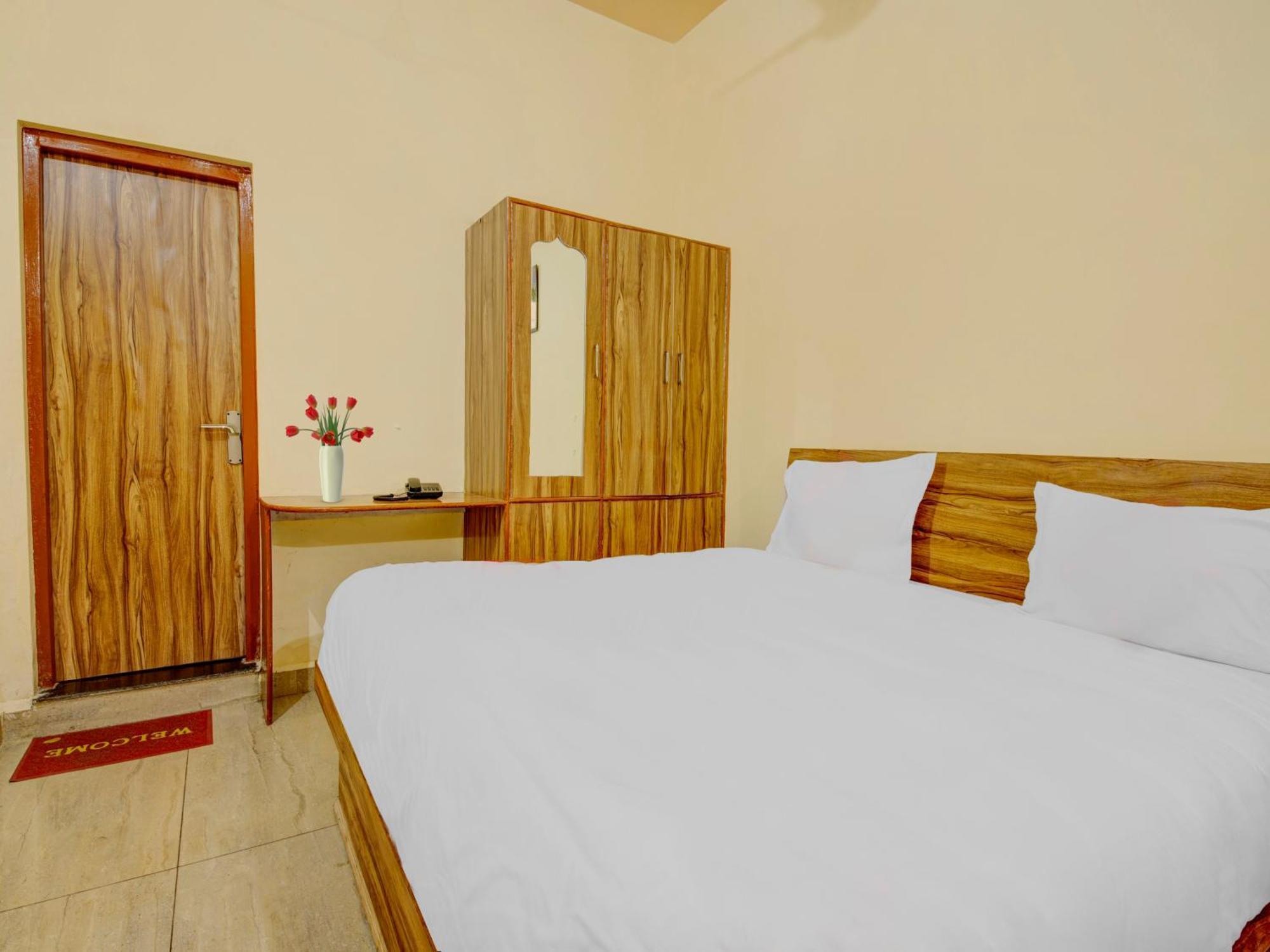 Hotel Kailasha Uttarkāshi Buitenkant foto